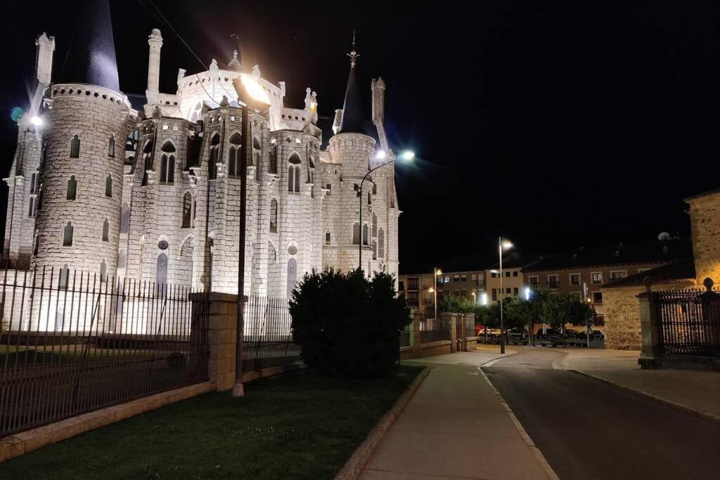 Vivienda Turística Los Sitios en Astorga Exterior foto